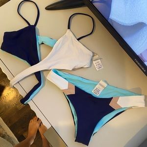 Size XS l*space midnight blocked Chloe wrap top and matching bottoms